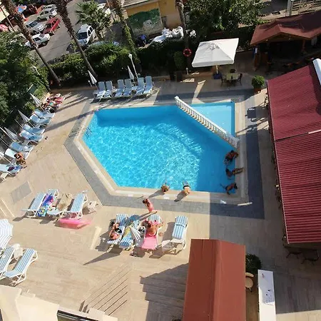 & Aparthotel