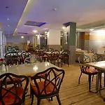 & Hotel de apartamente 3*